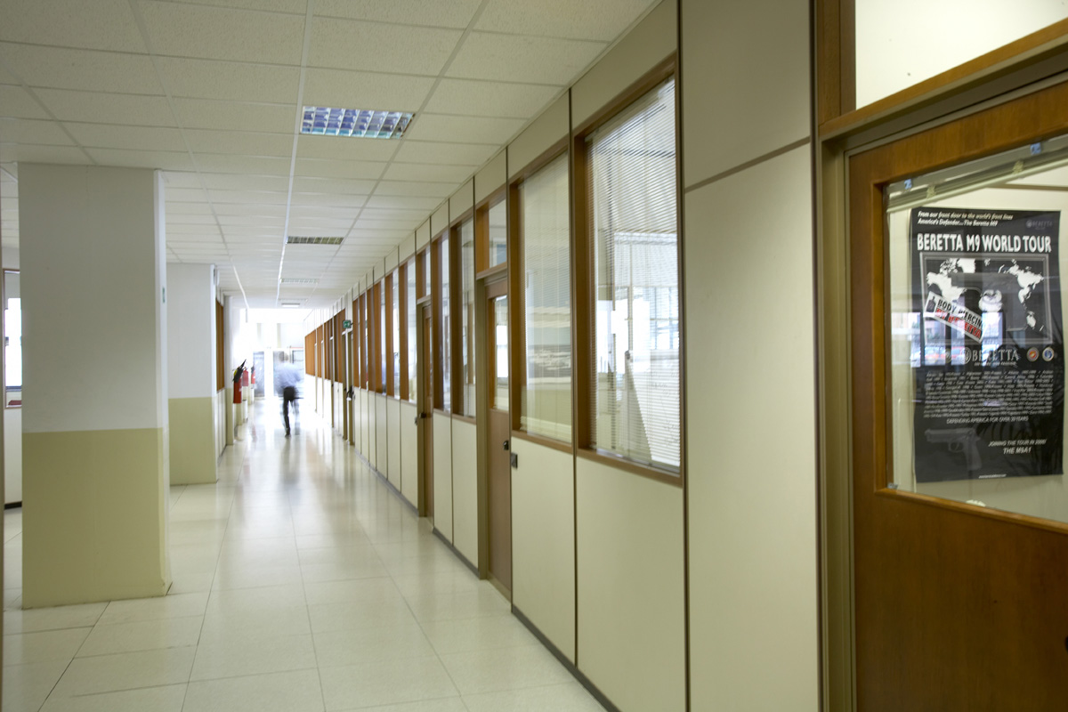 Tinteggiatura smalto ad acqua – imbiancatura ospedali brescia